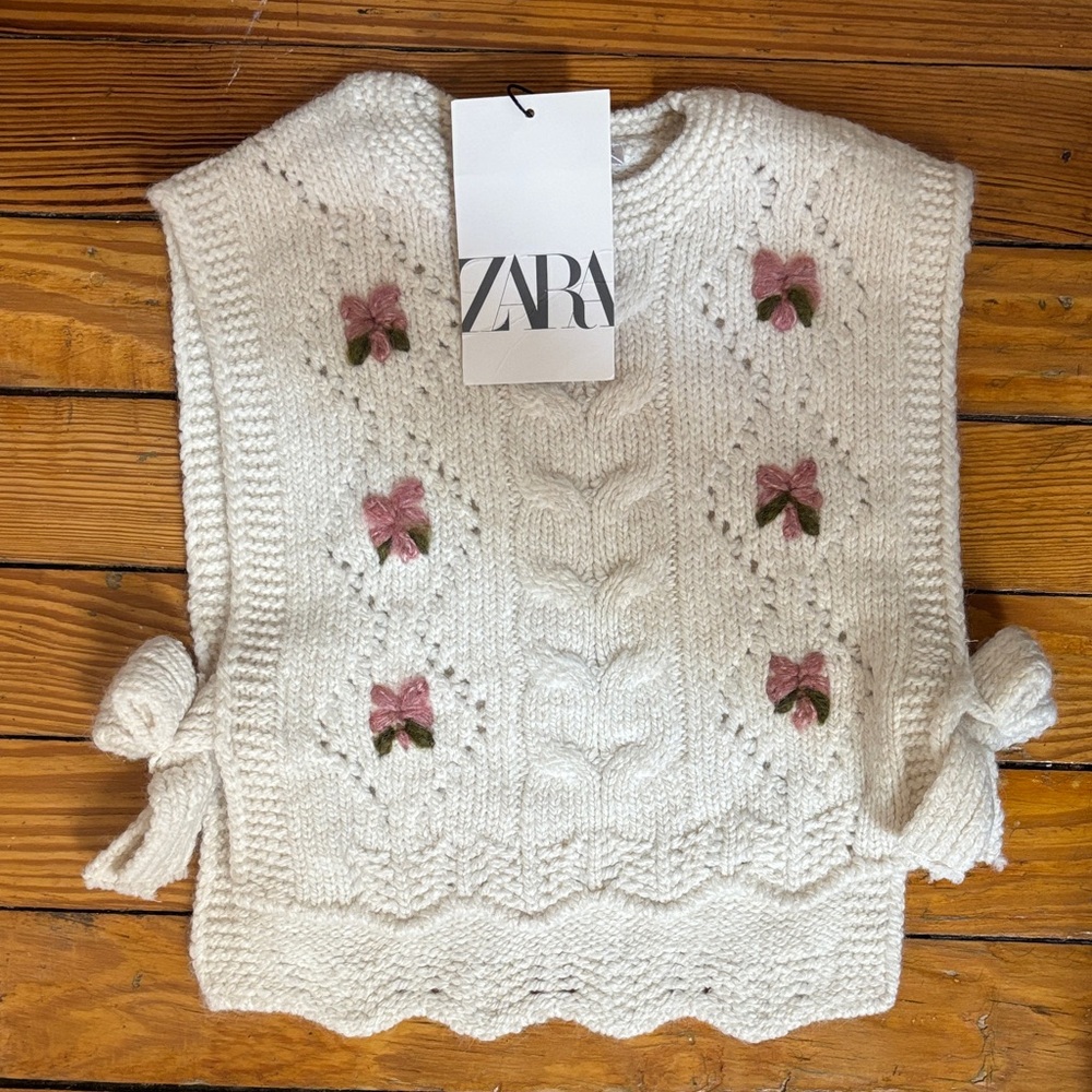 ZARA Cream Knit Vest with Pink Bow Details